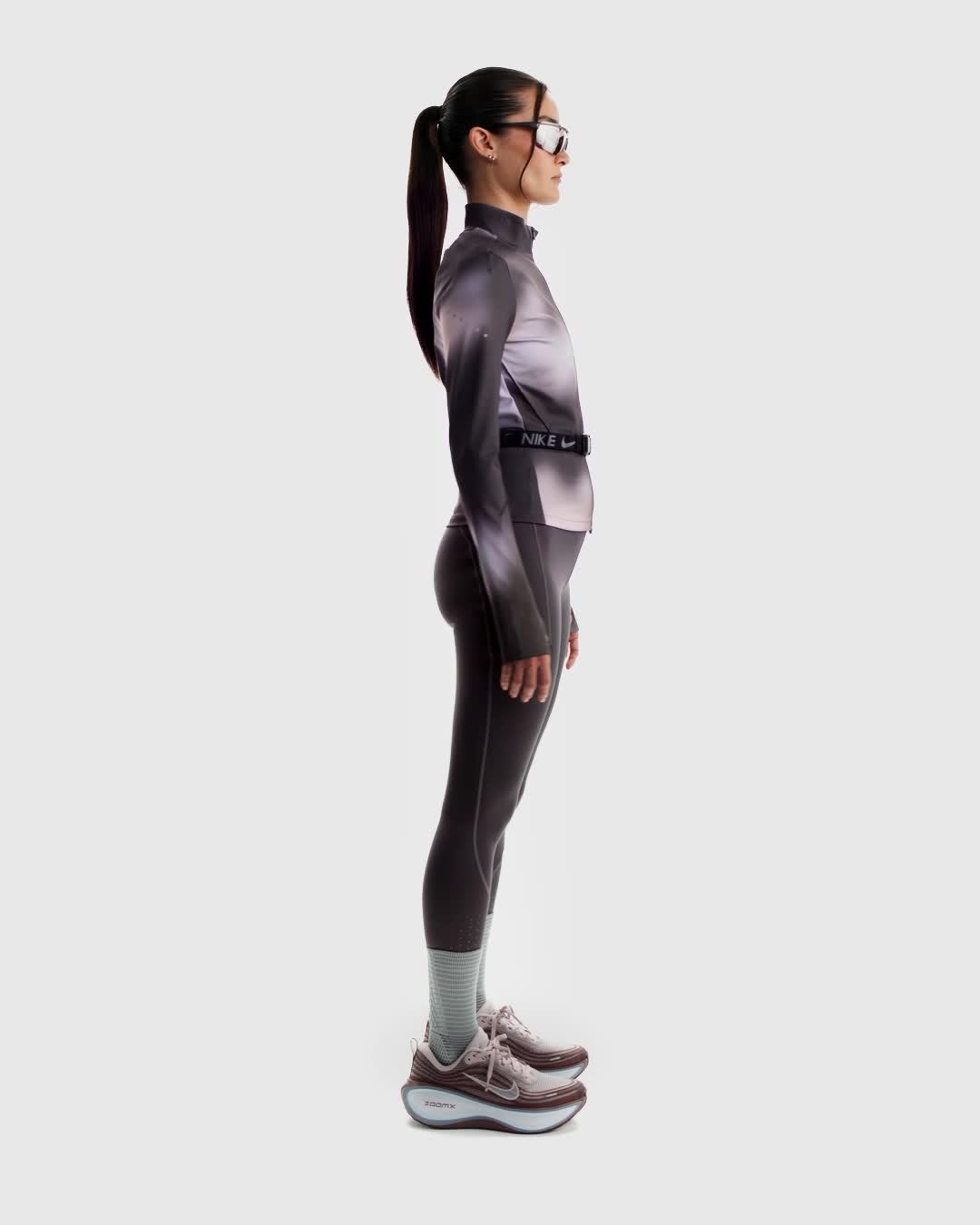 NIKE公式】ナイキ スウィフト ウィメンズ Dri-FIT フルジップ ミッド